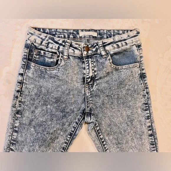 Angel 😇 Premium skinny jeans - EUC - Picture 2 of 4